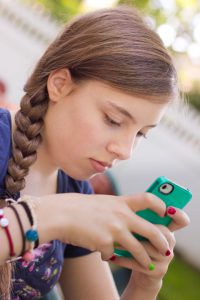 Engaging adolescents in healthy lifestyle choices through smart technologies